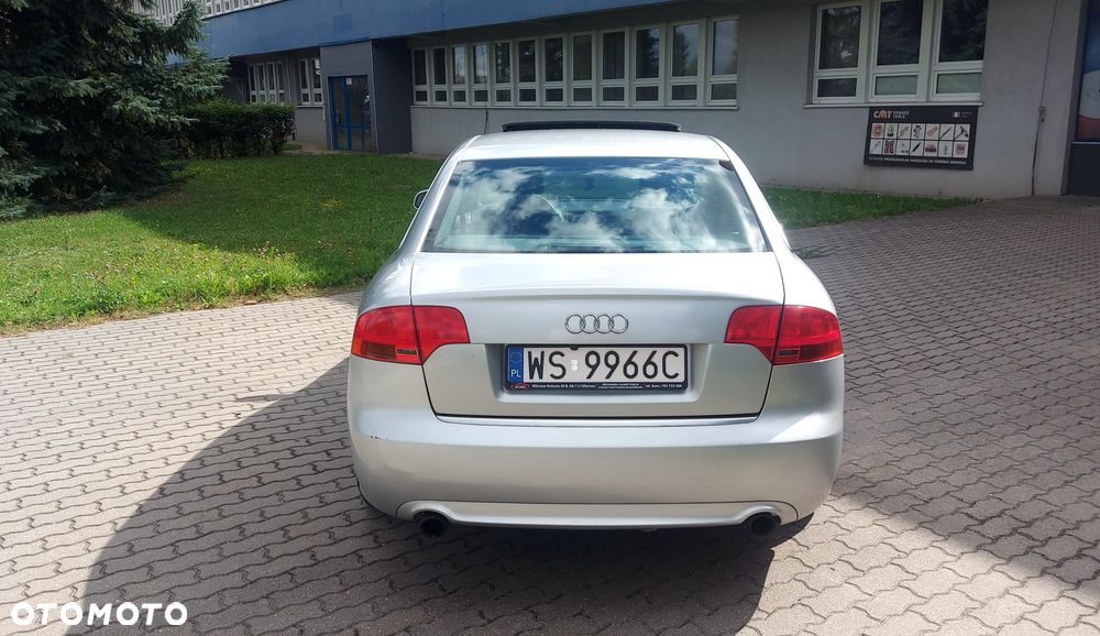 Audi A4 Limousine - 2
