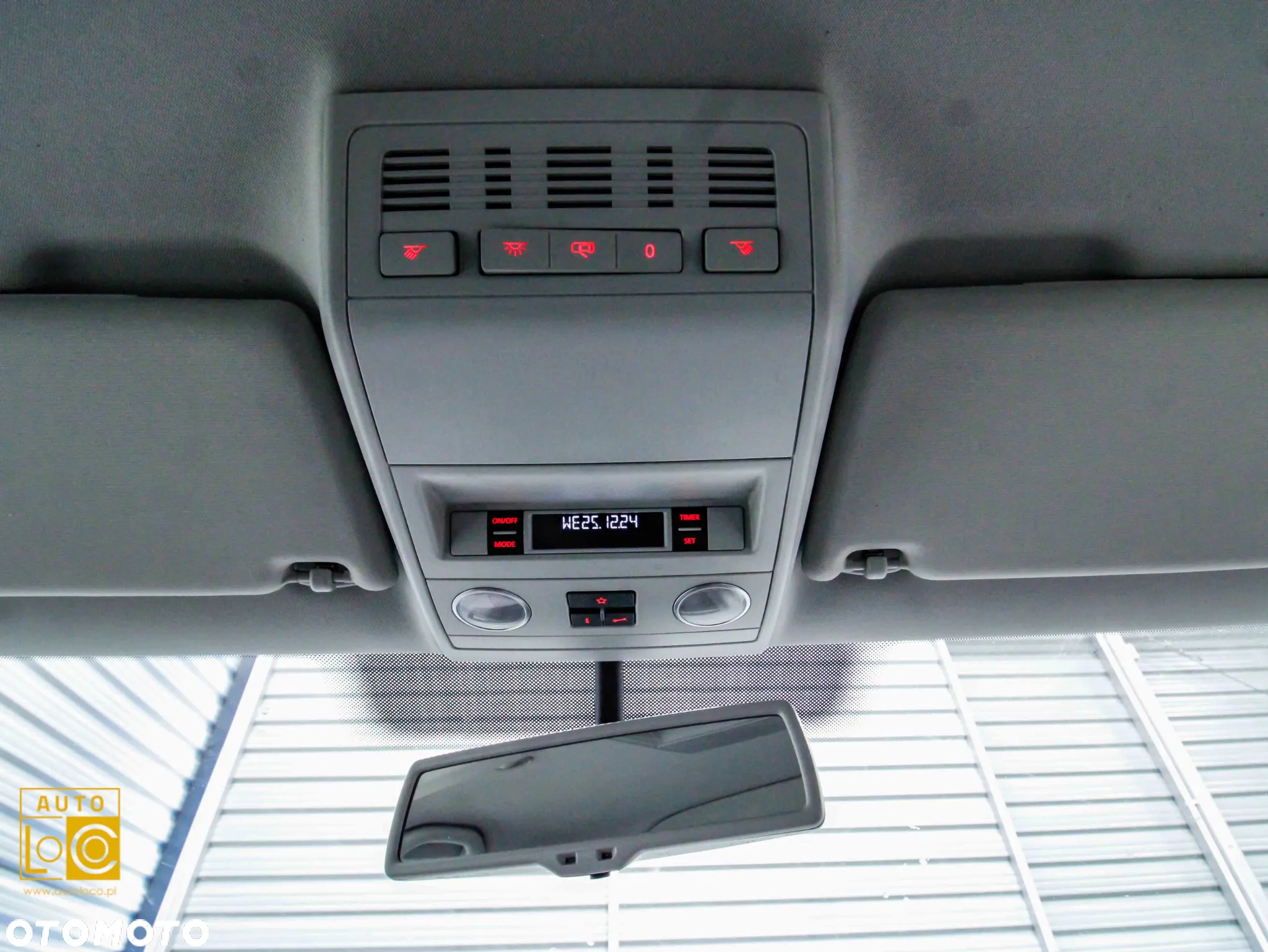 Volkswagen Multivan 2.0 BiTDI L2 Comfortline DSG - 29