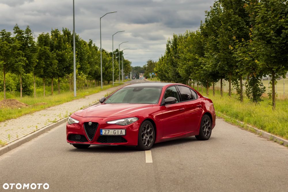 Alfa Romeo Giulia 2.0 Turbo Veloce - 1