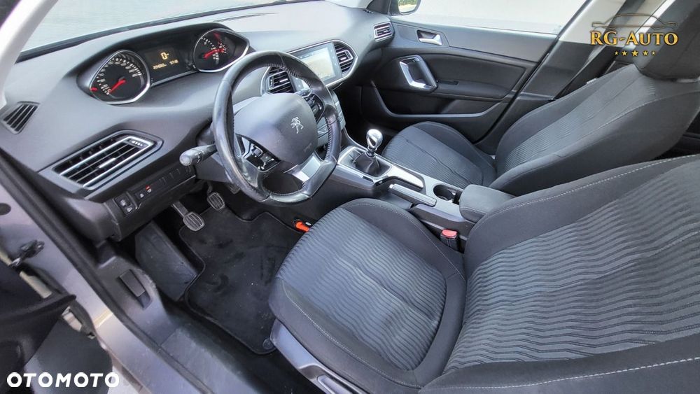 Peugeot 308 - 18