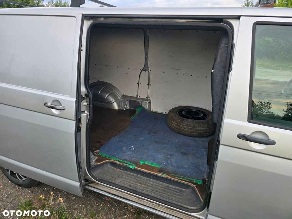 Volkswagen Transporter - 8