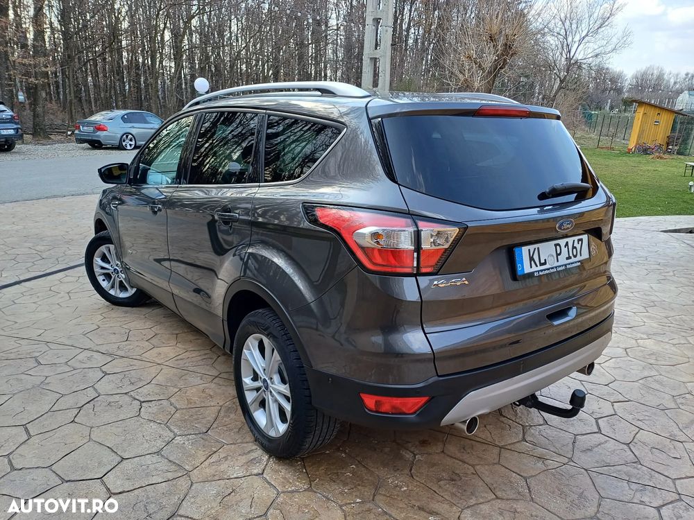Ford Kuga 2.0 TDCi 4x4 Titanium - 4