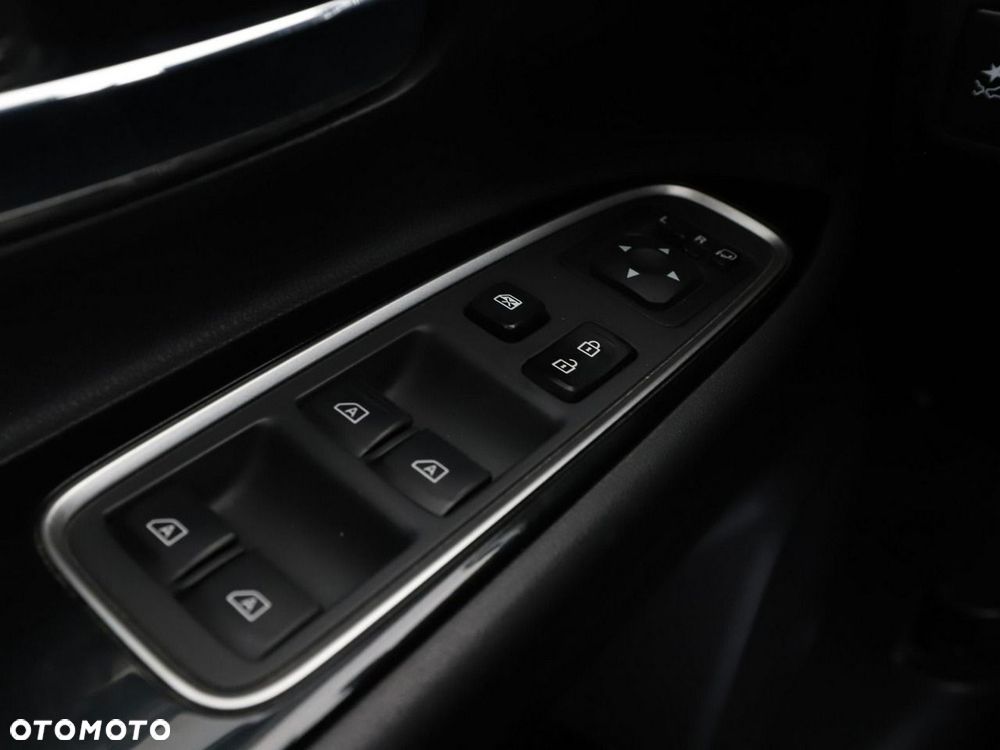 Mitsubishi Outlander 2.4 4WD - 38