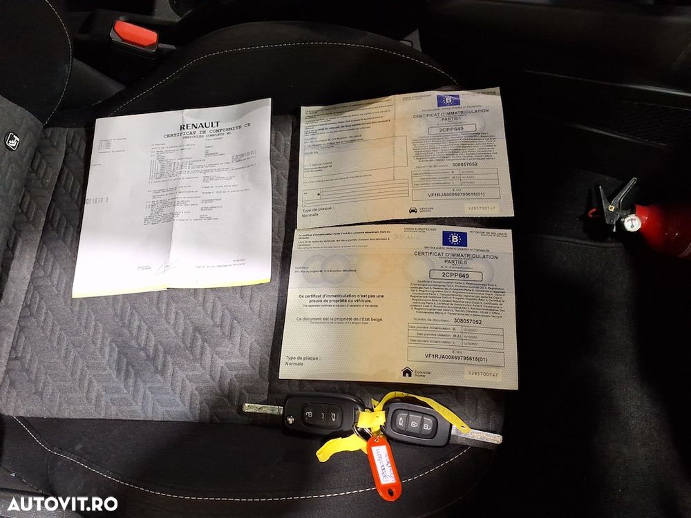 Renault Clio E-TECH 140 INTENS - 9