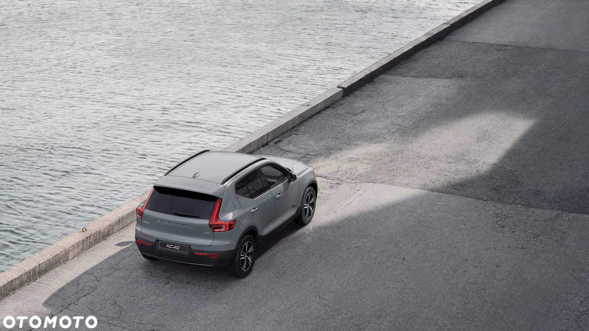Volvo XC 40 B3 Plus Dark - 15