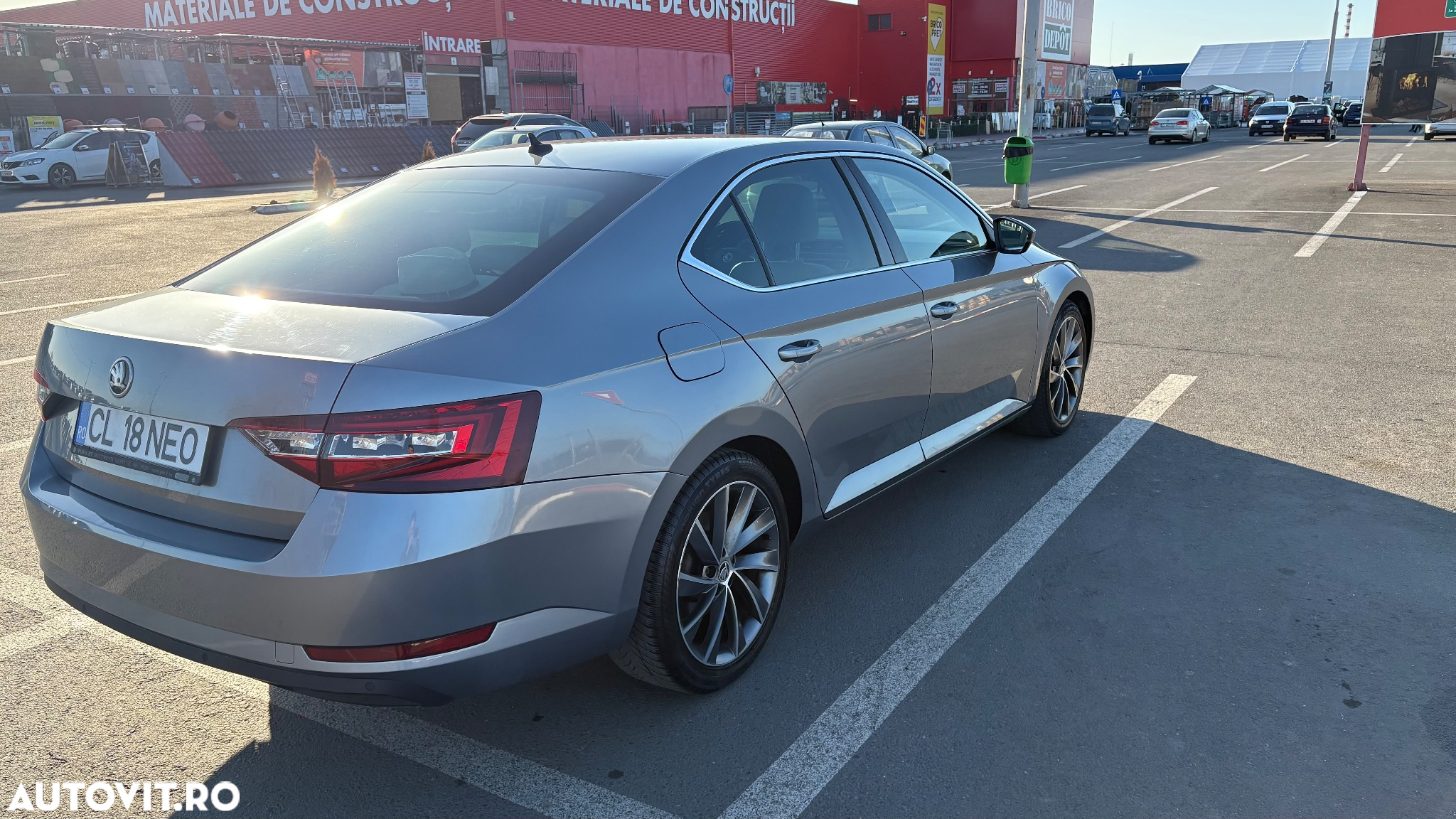 Skoda Superb 2.0 TDI DSG Laurin & Klement - 6