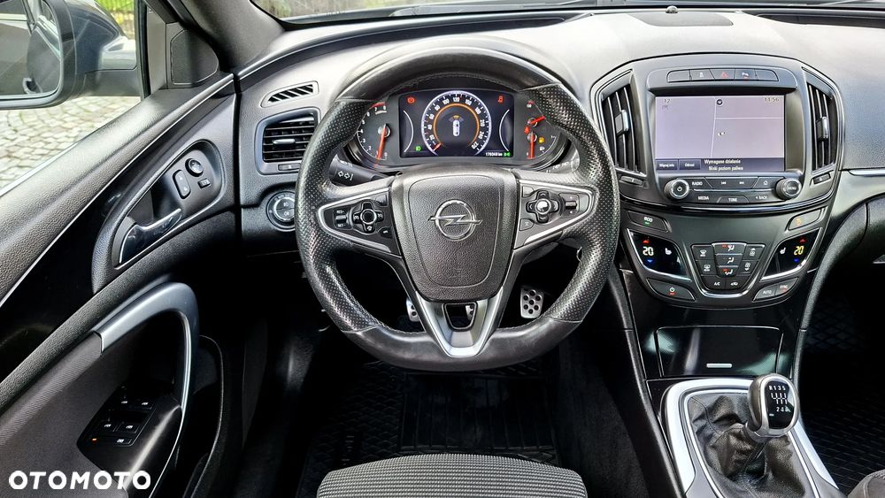 Opel Insignia 1.4 T Executive S&S - 32