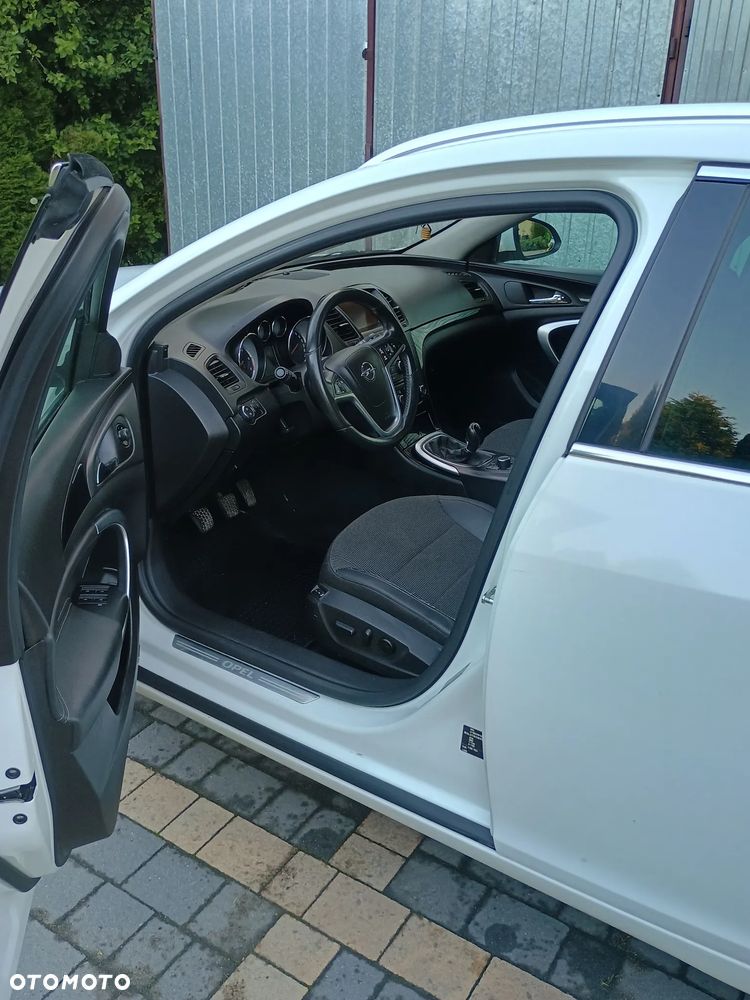 Opel Insignia - 18