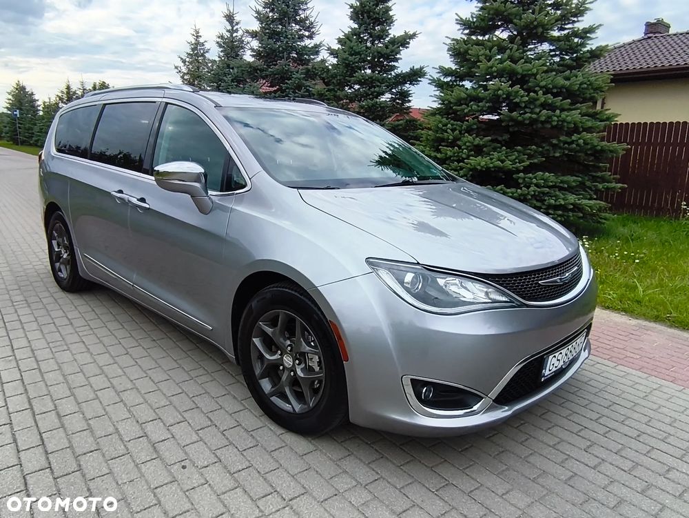 Chrysler Pacifica - 20