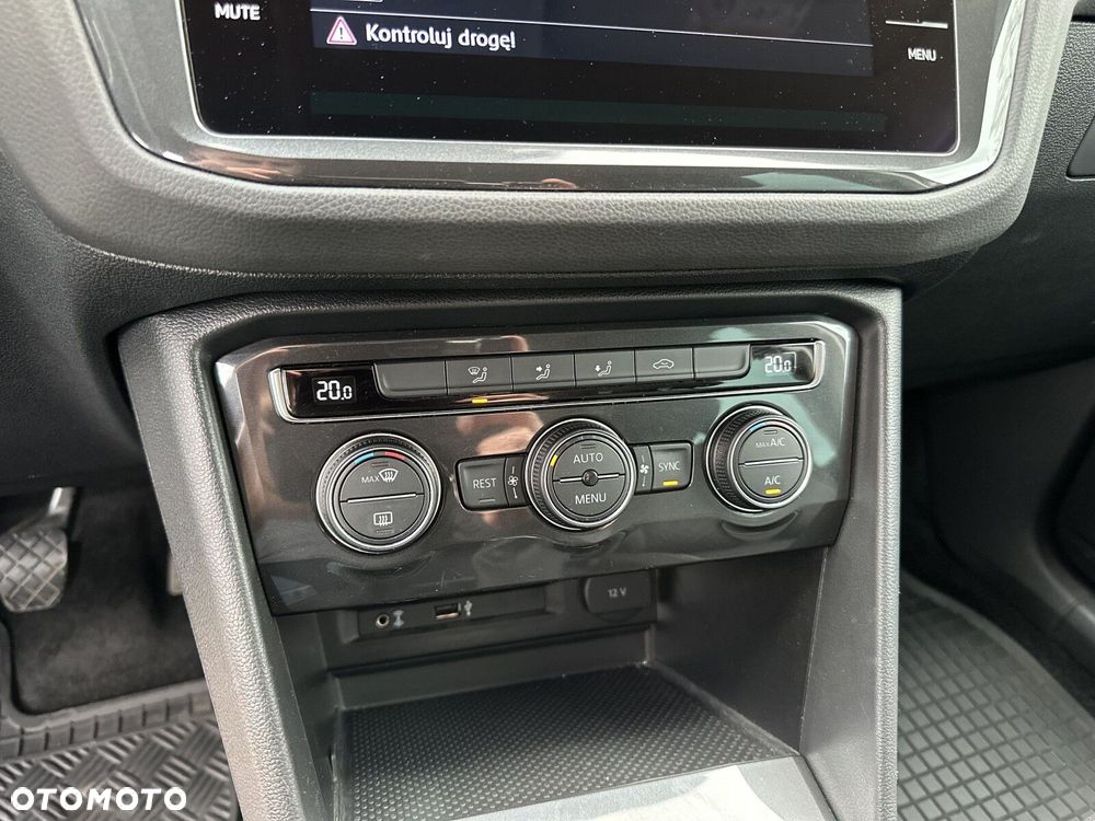 Volkswagen Tiguan 1.5 TSI EVO Comfortline - 24