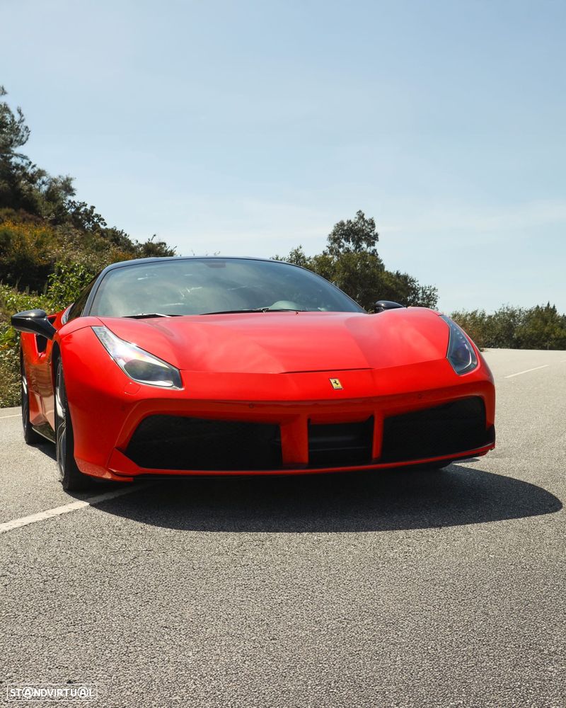 Ferrari 488 GTB - 1