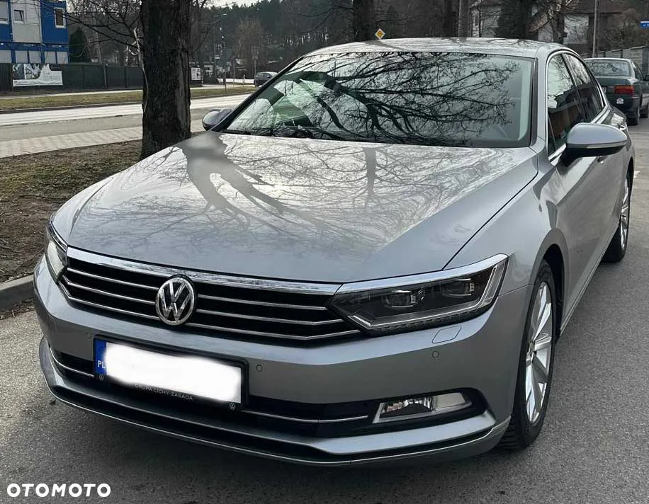 Volkswagen Passat - 2