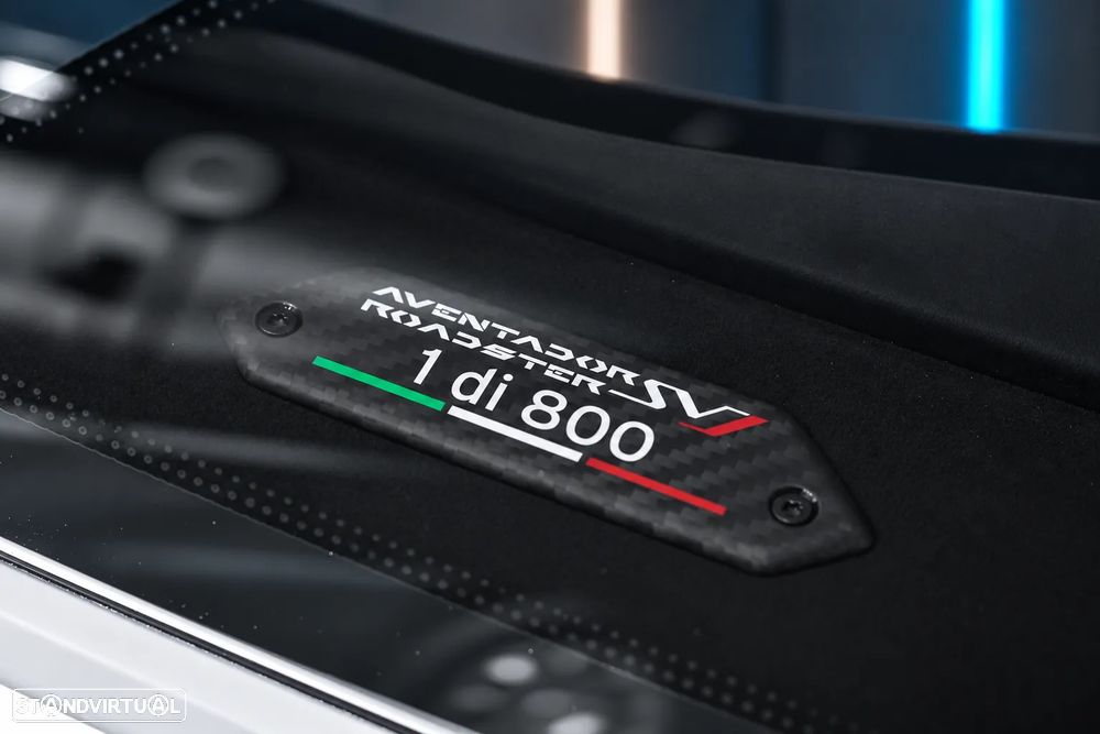 Lamborghini Aventador - 12