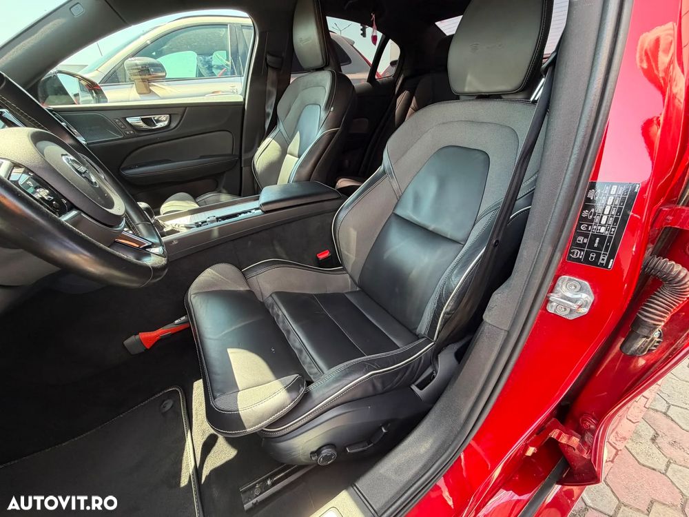Volvo S60 T5 R-Design - 11