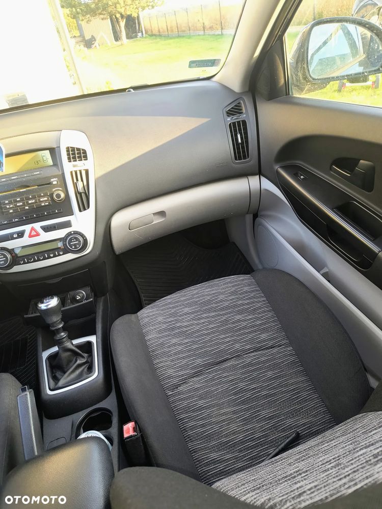 Kia Ceed - 6