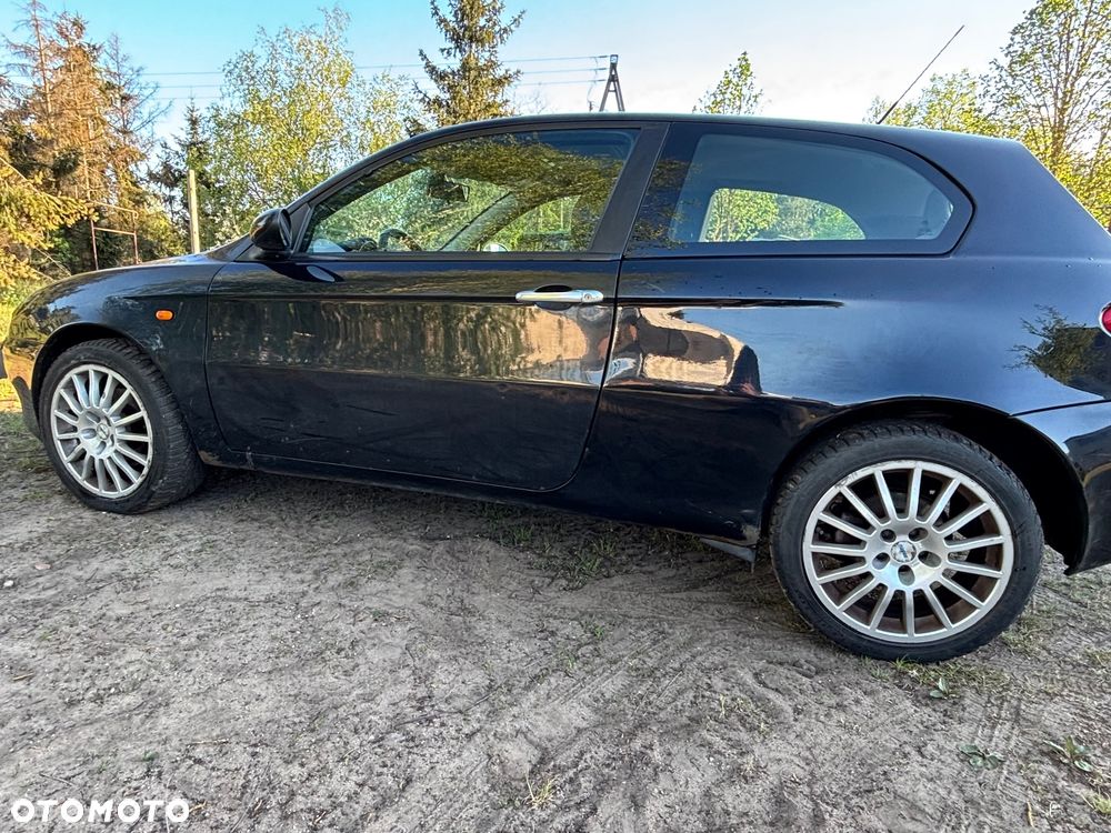 Alfa Romeo 147 1.6 Twin Spark 16V 120 - 4