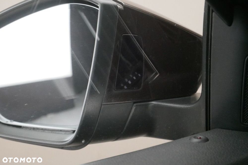 Skoda Superb 1.5 TSI Ambition DSG - 27