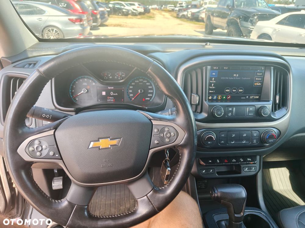 Chevrolet Colorado - 12