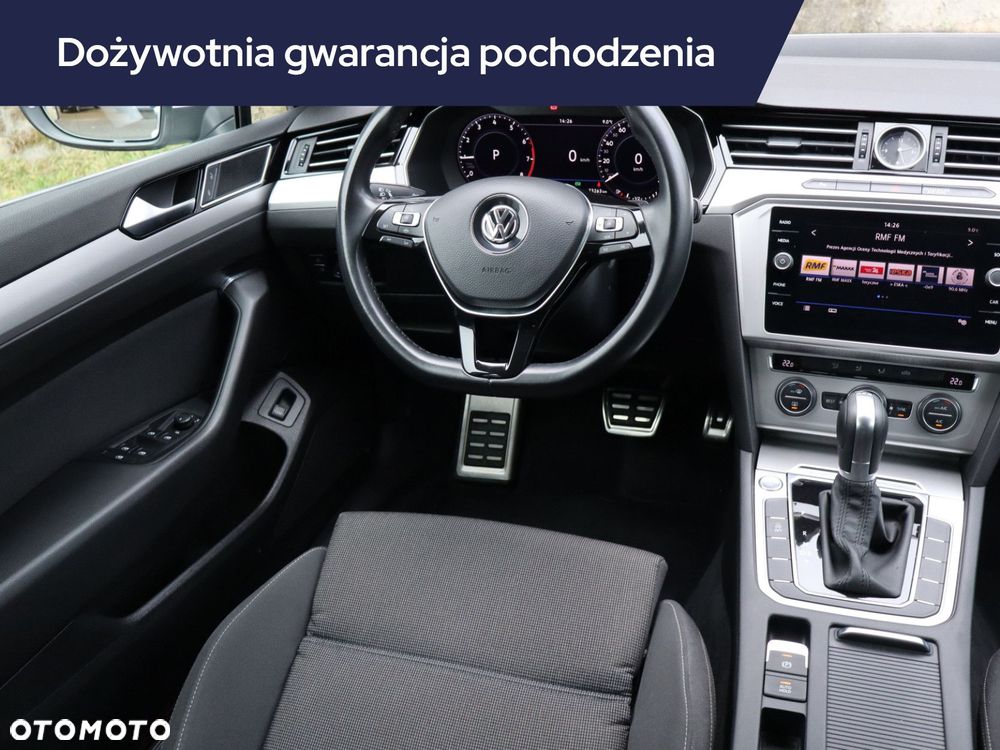 Volkswagen Passat - 9