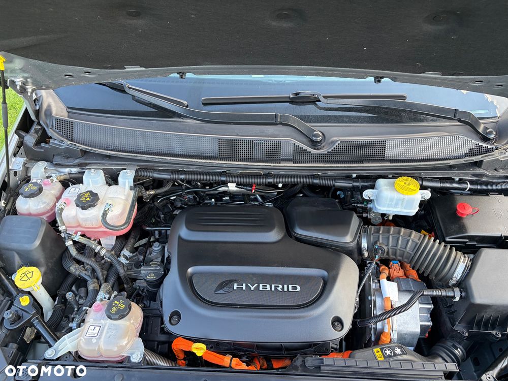 Chrysler Pacifica - 16