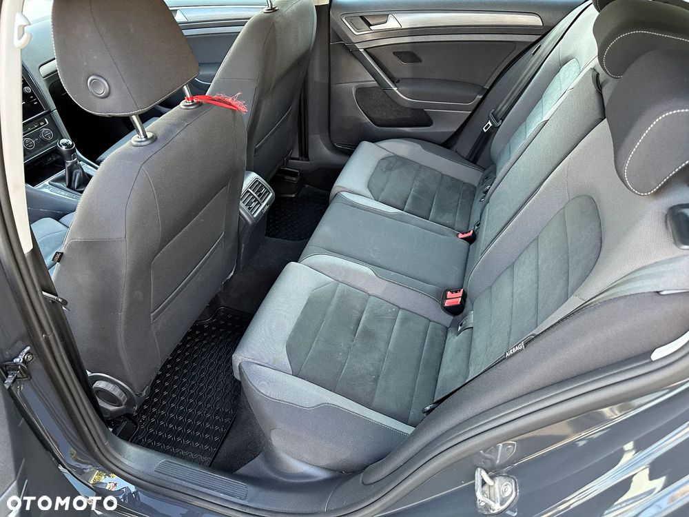 Volkswagen Golf Variant - 23
