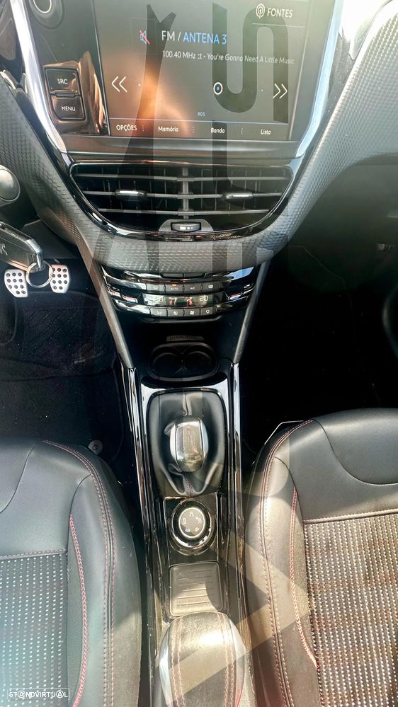 Peugeot 2008 PureTech 110 Stop&Start GT-Line Edition - 9
