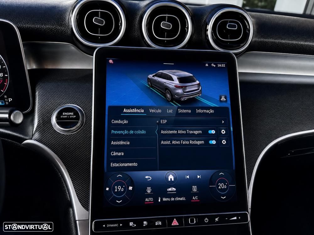 Mercedes-Benz GLC 300 e 4Matic 9G-TRONIC Avantgarde Advanced - 32