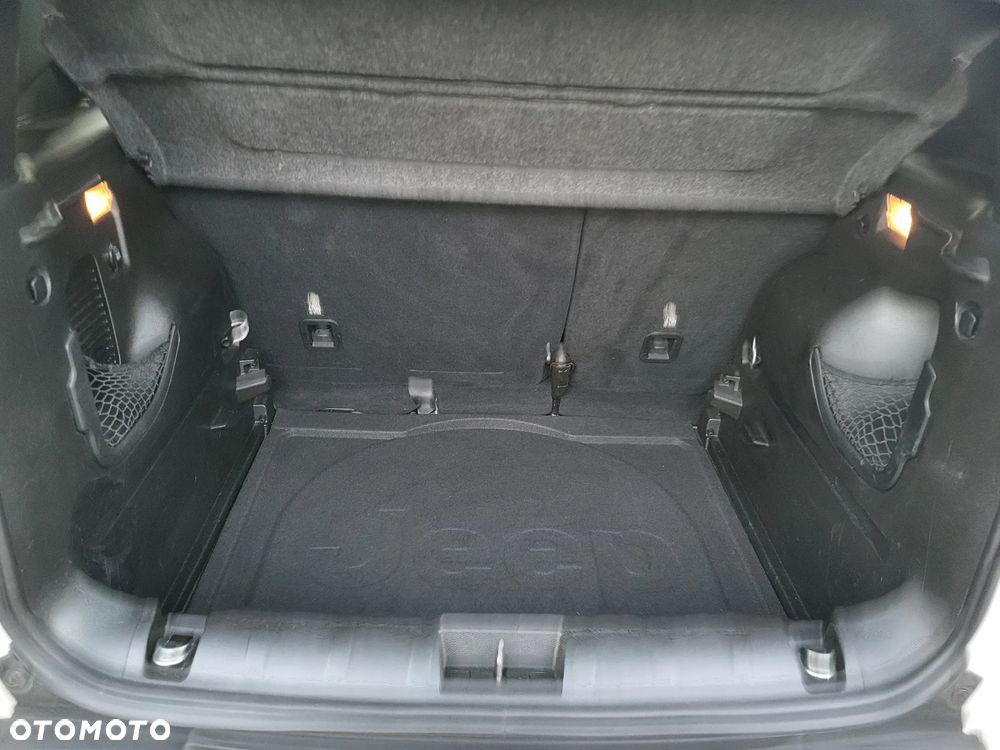 Jeep Renegade 2.0 MultiJet Active Drive Limited - 17