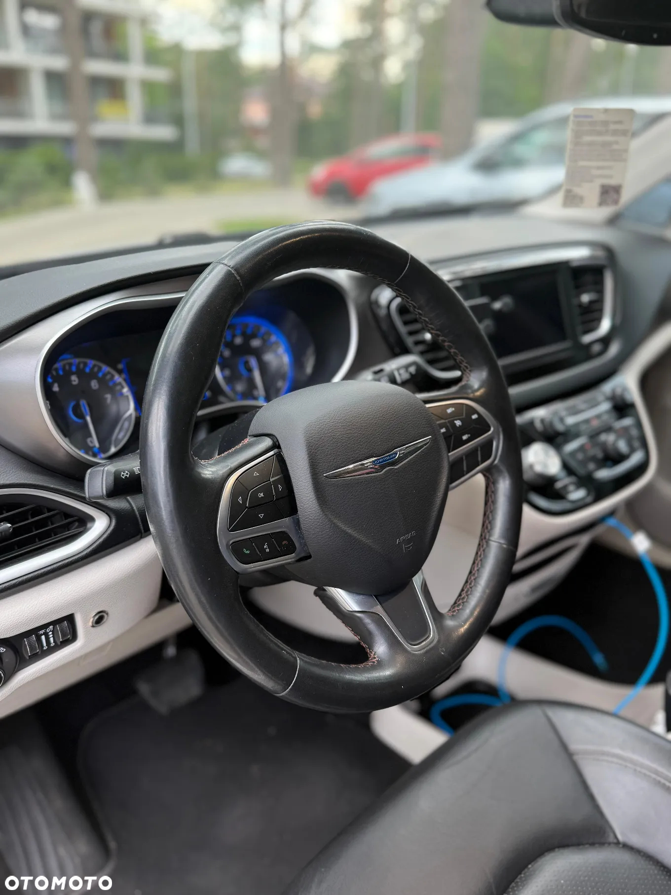 Chrysler Pacifica - 9