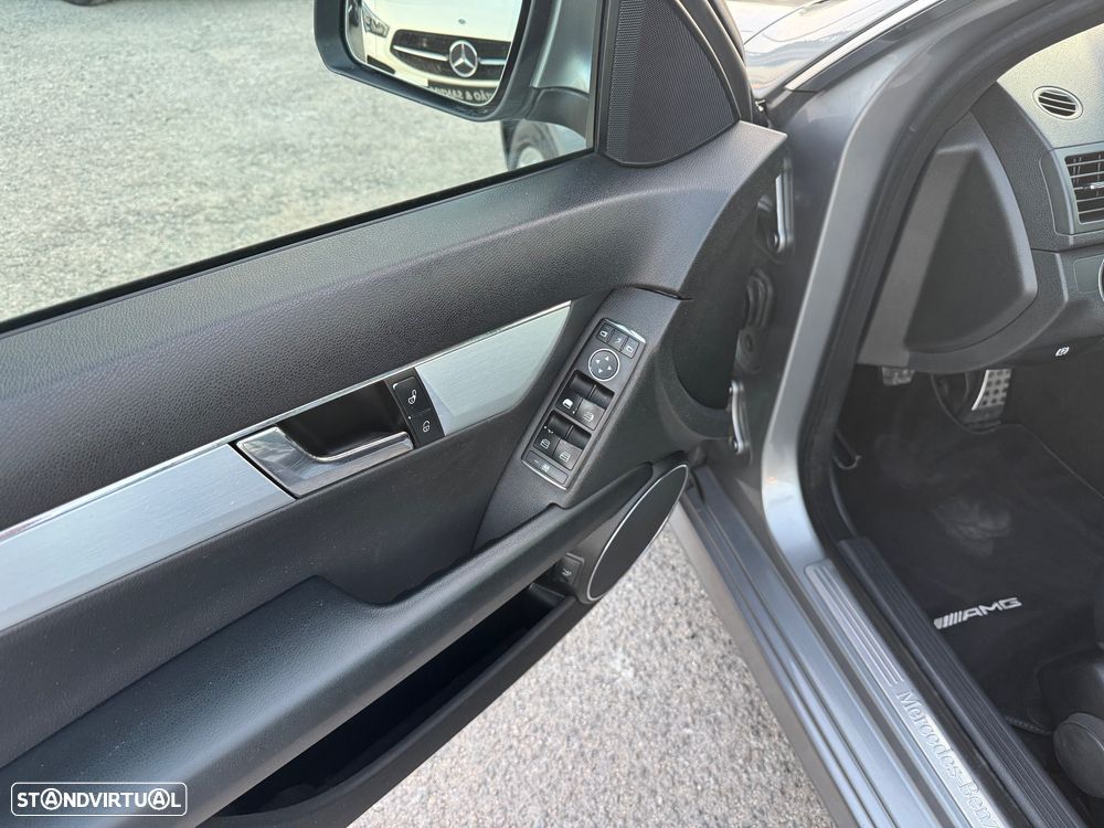 Mercedes-Benz C 220 CDi Avantgarde - 11