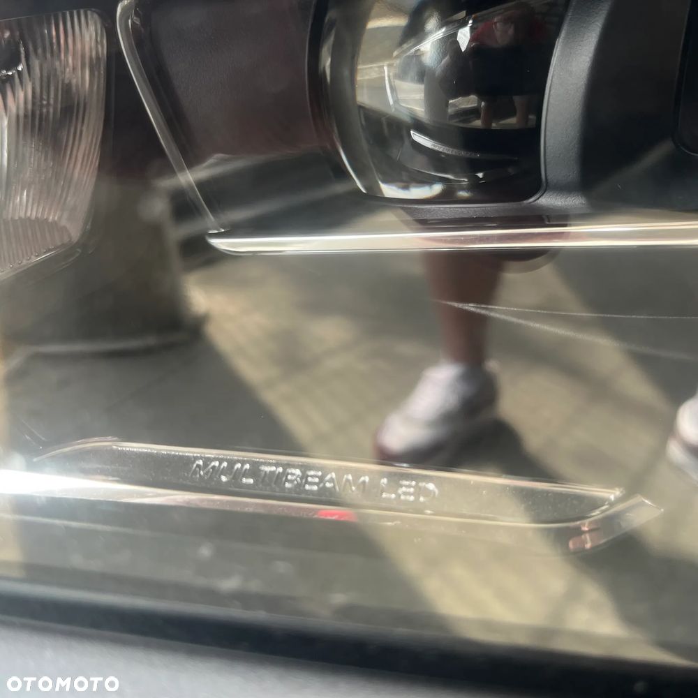Mercedes-Benz CLA 250 4-Matic AMG Line 7G-DCT - 11
