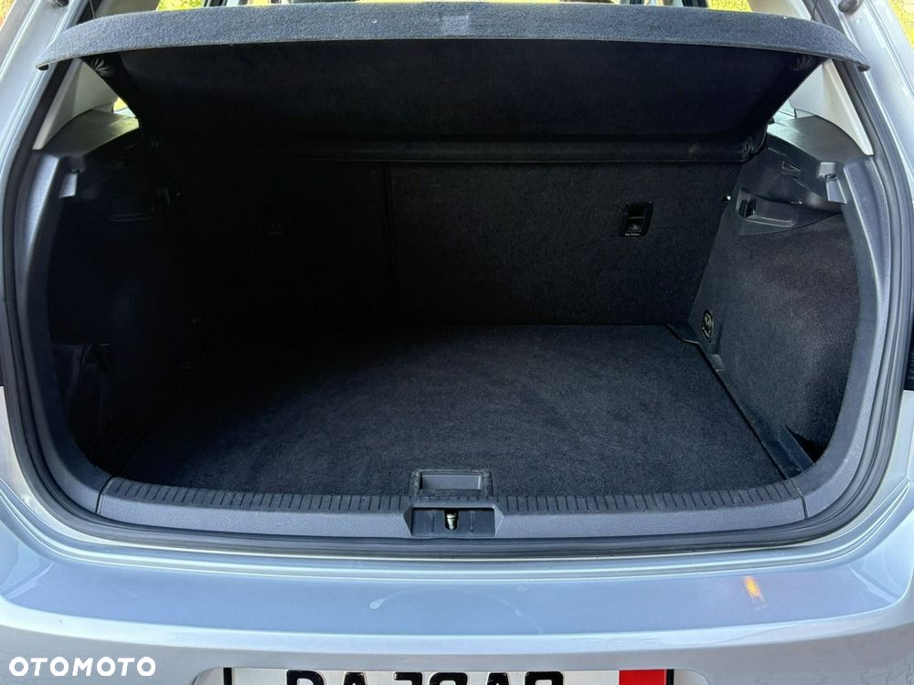 Volkswagen Golf - 12