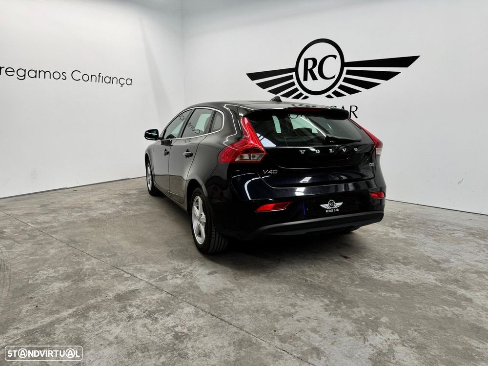 Volvo V40 1.6 D2 Momentum - 2