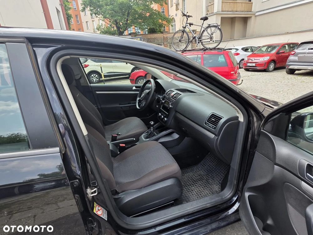 Volkswagen Jetta 1.6 TDI DPF Trendline - 16