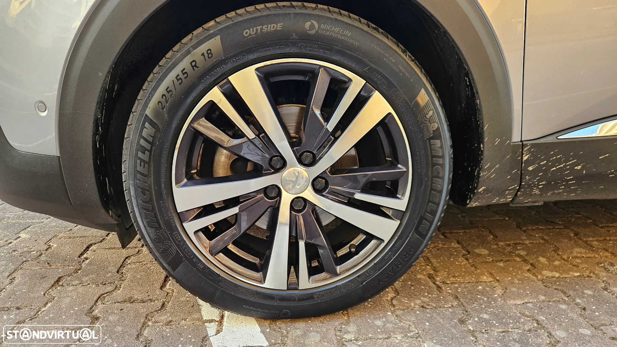 Peugeot 5008 1.5 BlueHDi Allure Pack EAT8 - 39