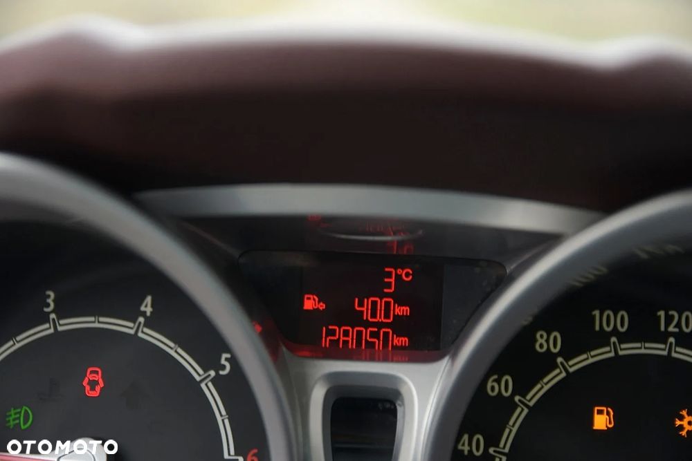 Ford Fiesta 1.25 Titanium - 29