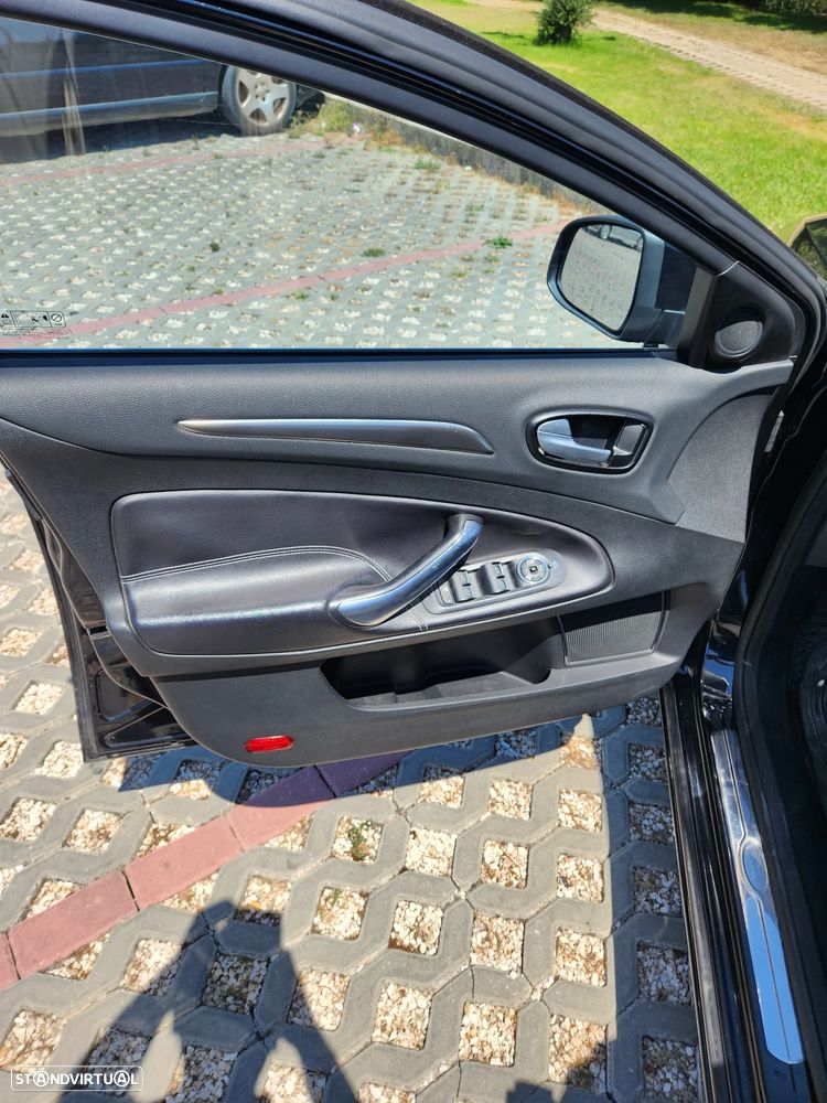 Ford Mondeo SW 1.8 TDCi Titanium - 10