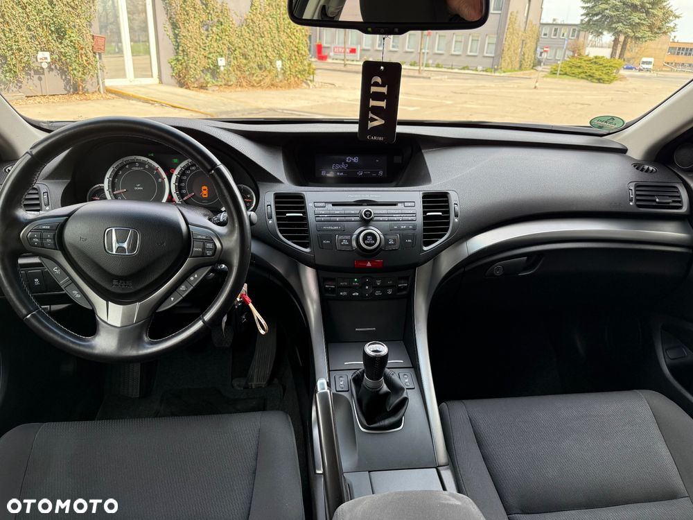 Honda Accord 2.0 Elegance 50 Jahre Edition - 36