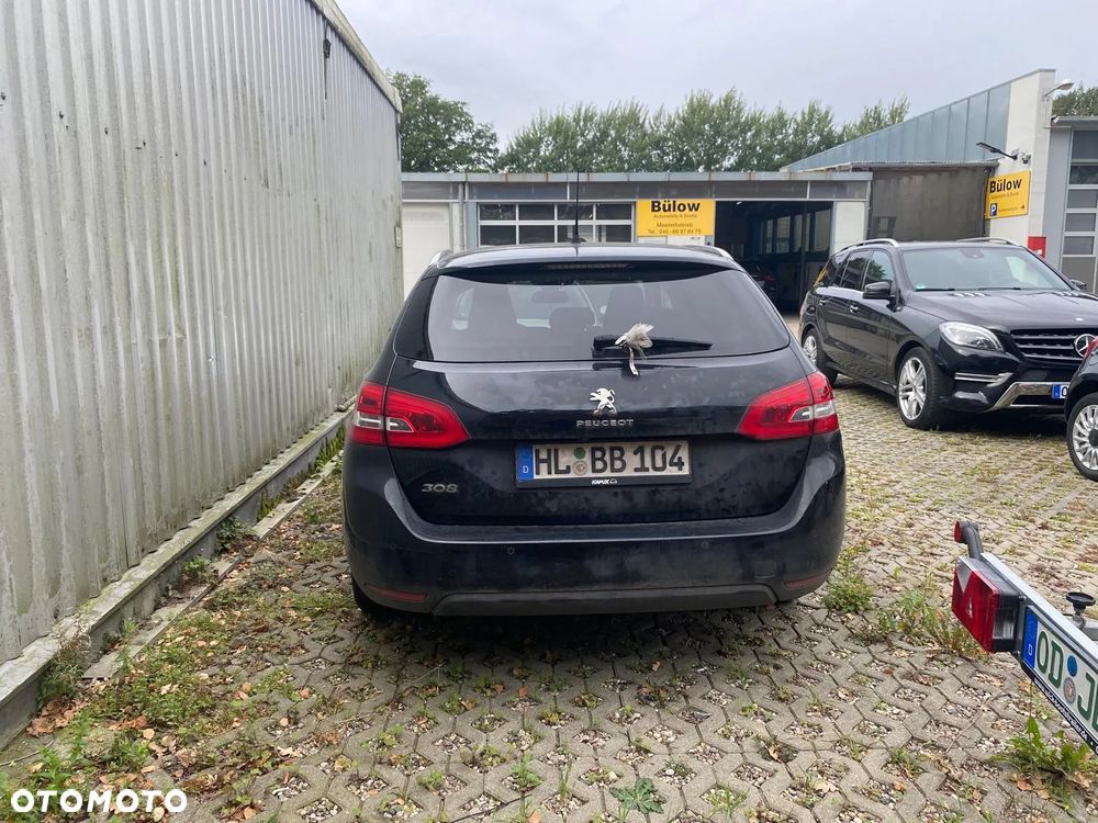 Peugeot 308 BlueHDi FAP 130 EAT6 Stop & Start Active - 3