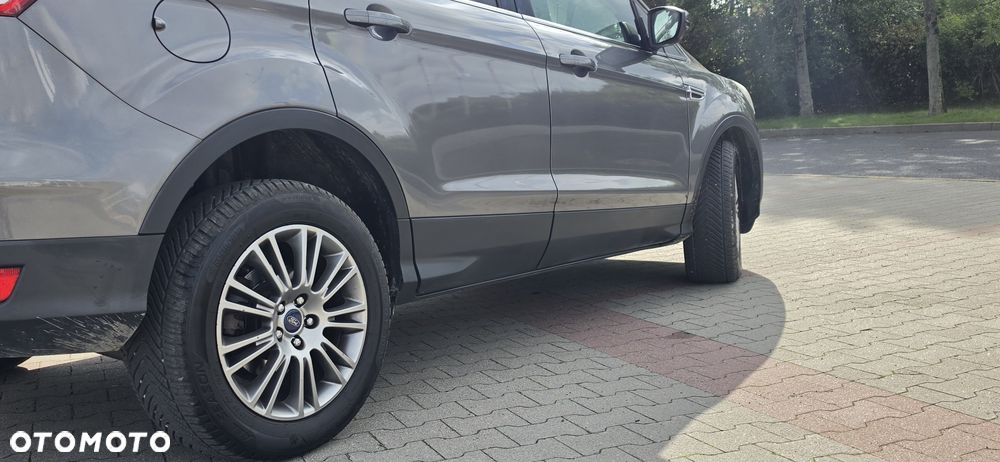 Ford Kuga - 24