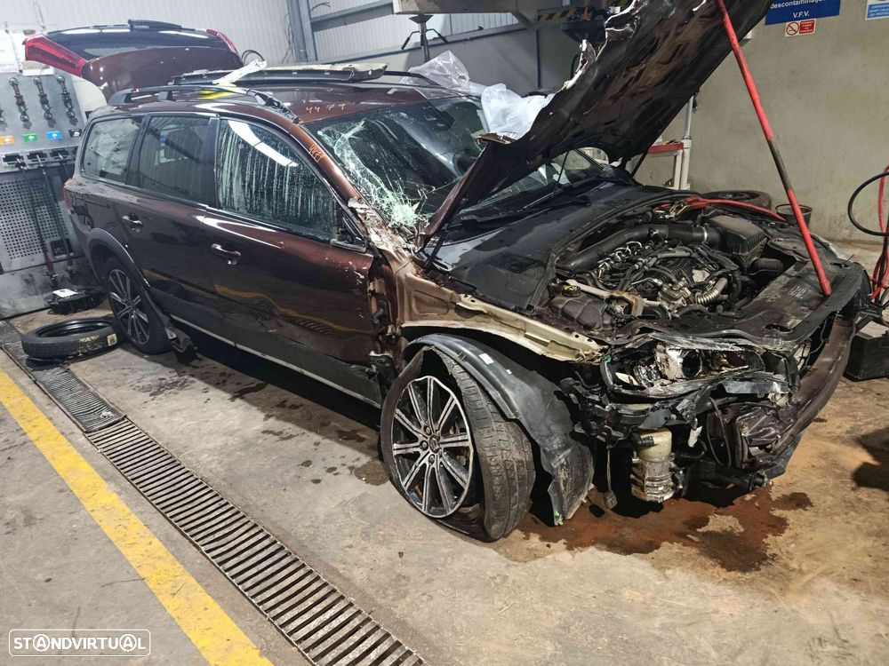 Carro MOT: D4204 T5 VOLVO XC70 2 2016 D4 181CV 5P PRETO DIESEL - 4