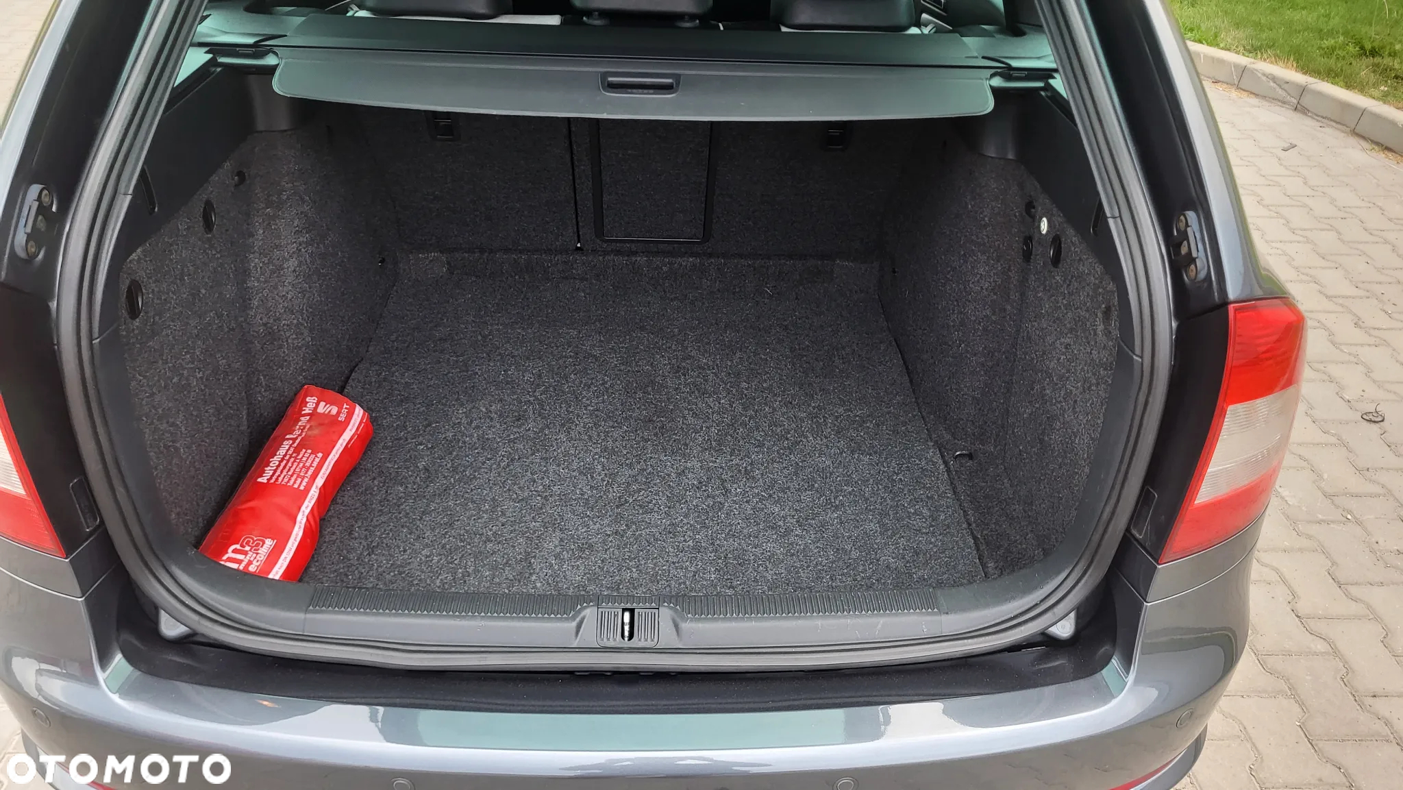 Skoda Octavia Combi 2.0 TDI CR DPF RS - 29