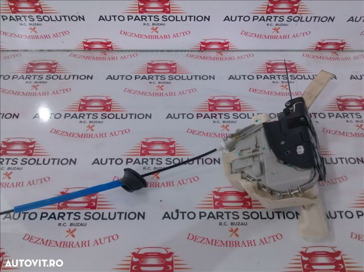 broasca usa stanga fata audi a4 b8 - 1