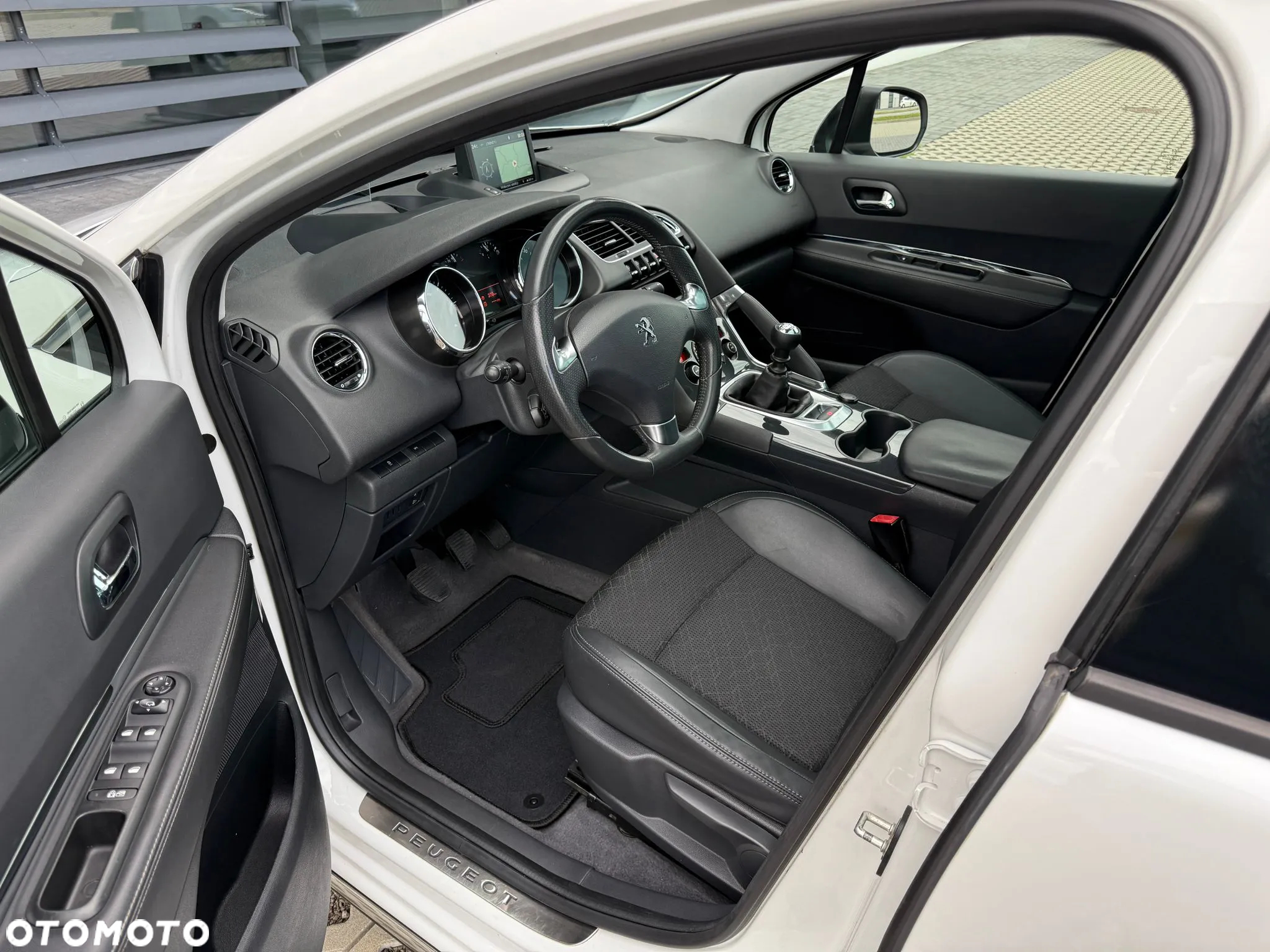 Peugeot 3008 HDi FAP 115 Roland Garros - 18
