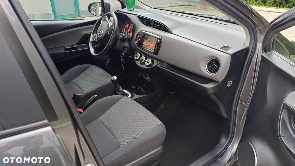 Toyota Yaris 1.0 Premium EU6 - 11