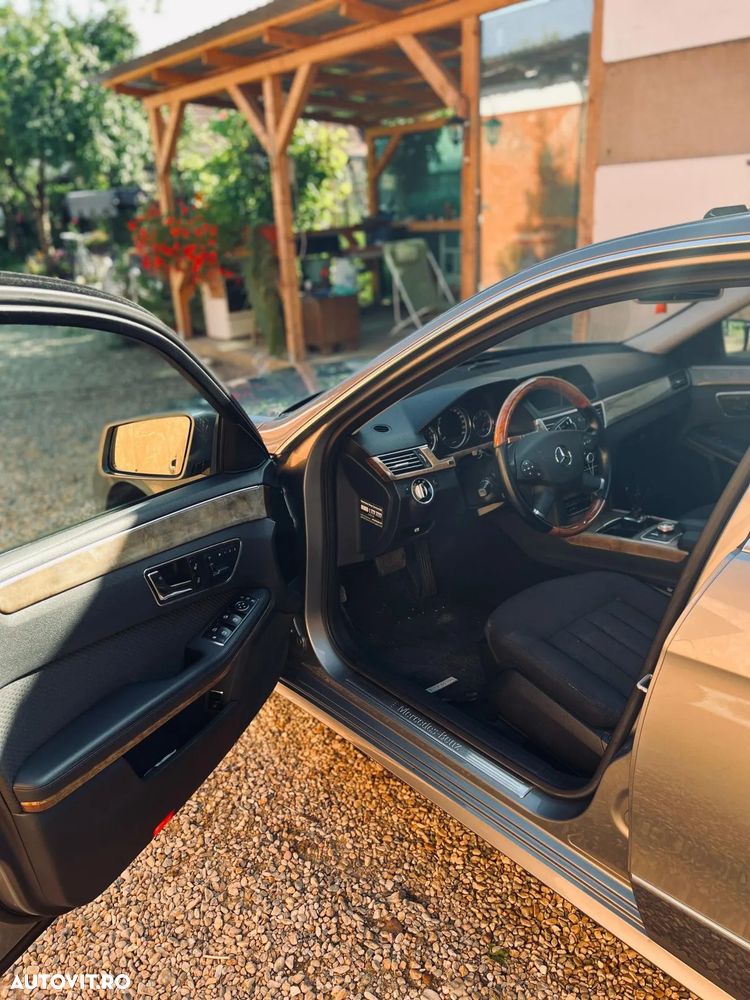 Mercedes-Benz E - 7