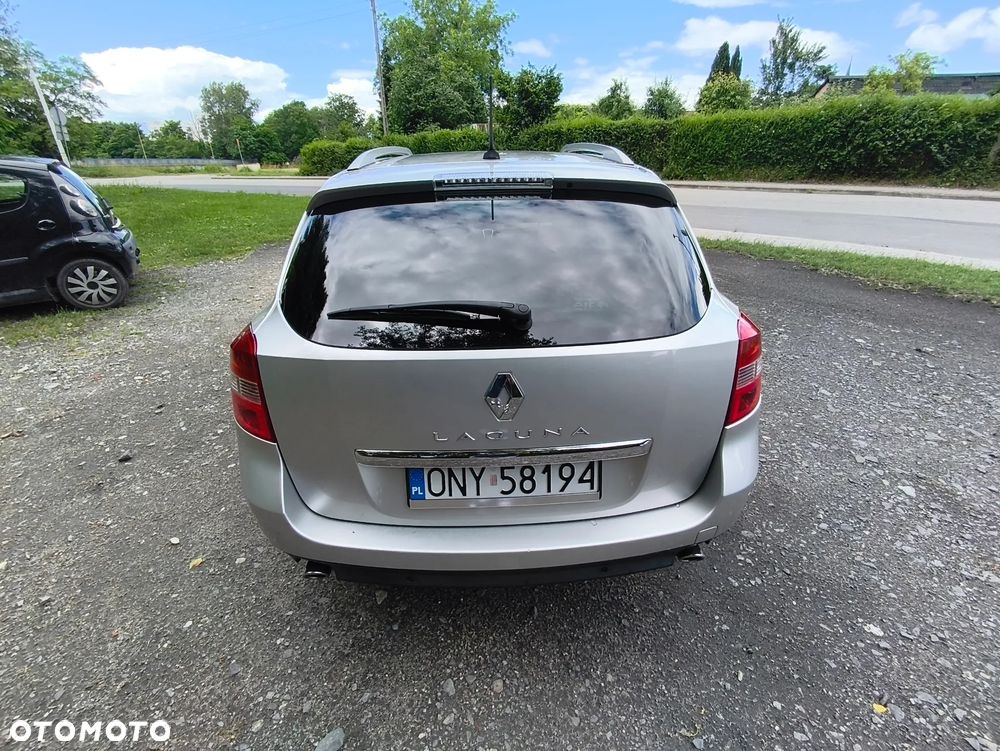 Renault Laguna dCi 150 FAP GT - 12