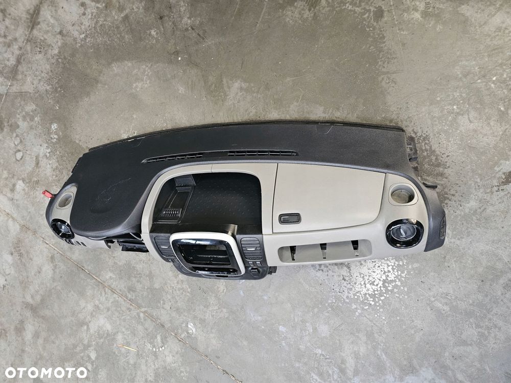 renault trafic iii deska rozdzielcza konsola kokpit - 1