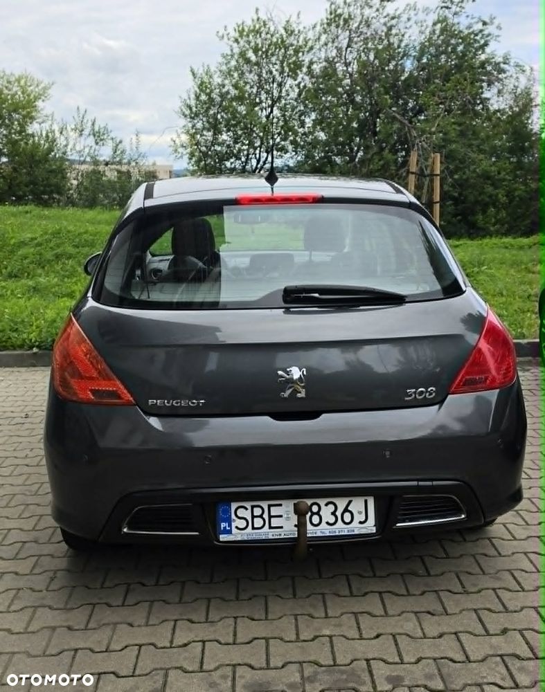 Peugeot 308 HDi FAP 135 Platinum - 11