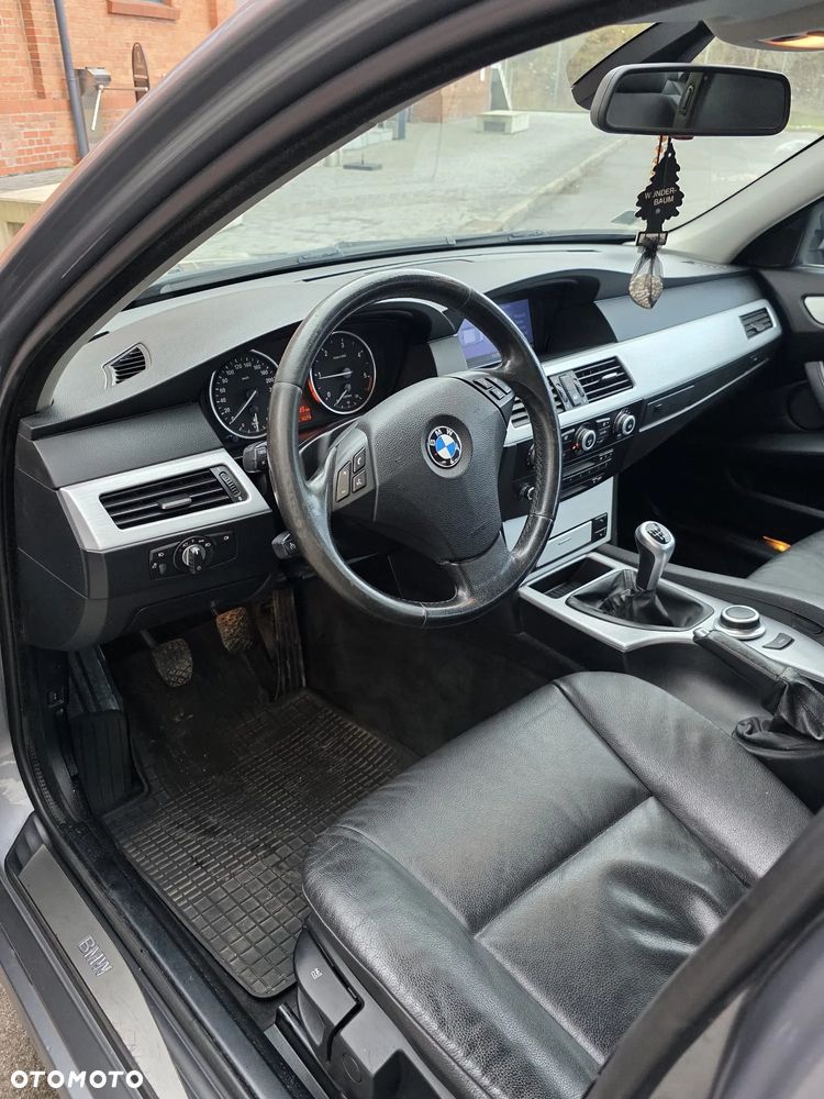 BMW Seria 5 520d Edition Lifestyle - 11